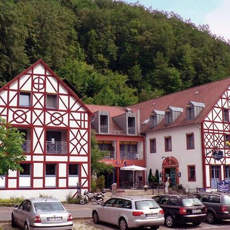 Behringers Freizeit - Und Tagungshotel Gossweinstein Εξωτερικό φωτογραφία